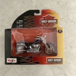 1:18 Harley Davidson motorcycle diecast